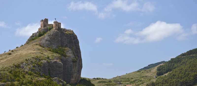 Clavijo visitas pueblos con Toyota