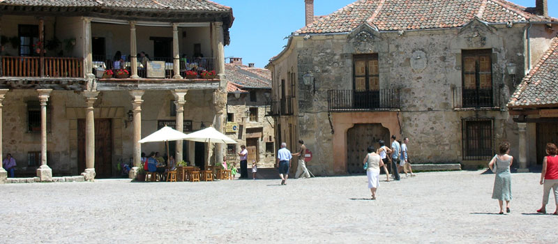 Pedraza Plaza