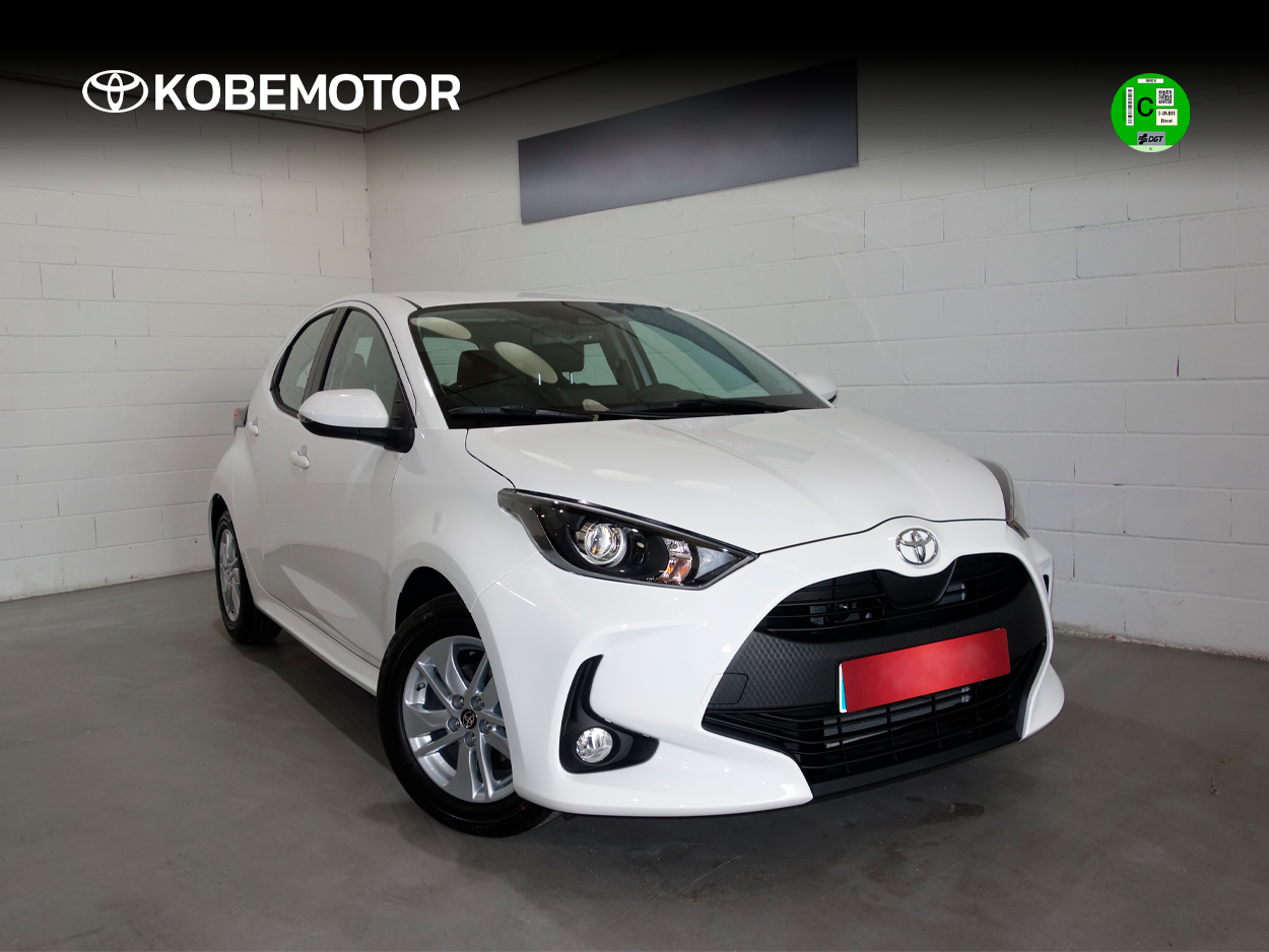 alquiler Toyota yaris gasolina