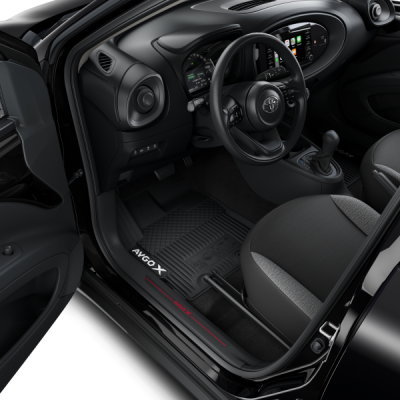 asientos aygo x cross
