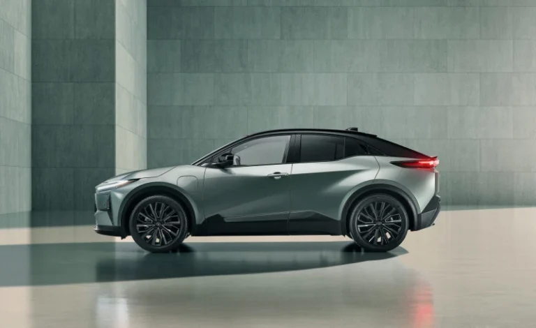 Renting Toyota C-HR+ para particulares