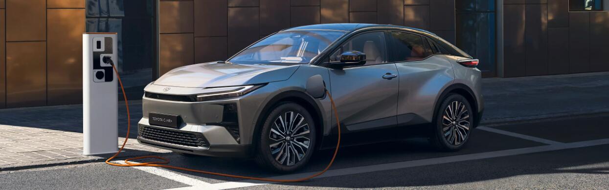 toyota c-hr + 